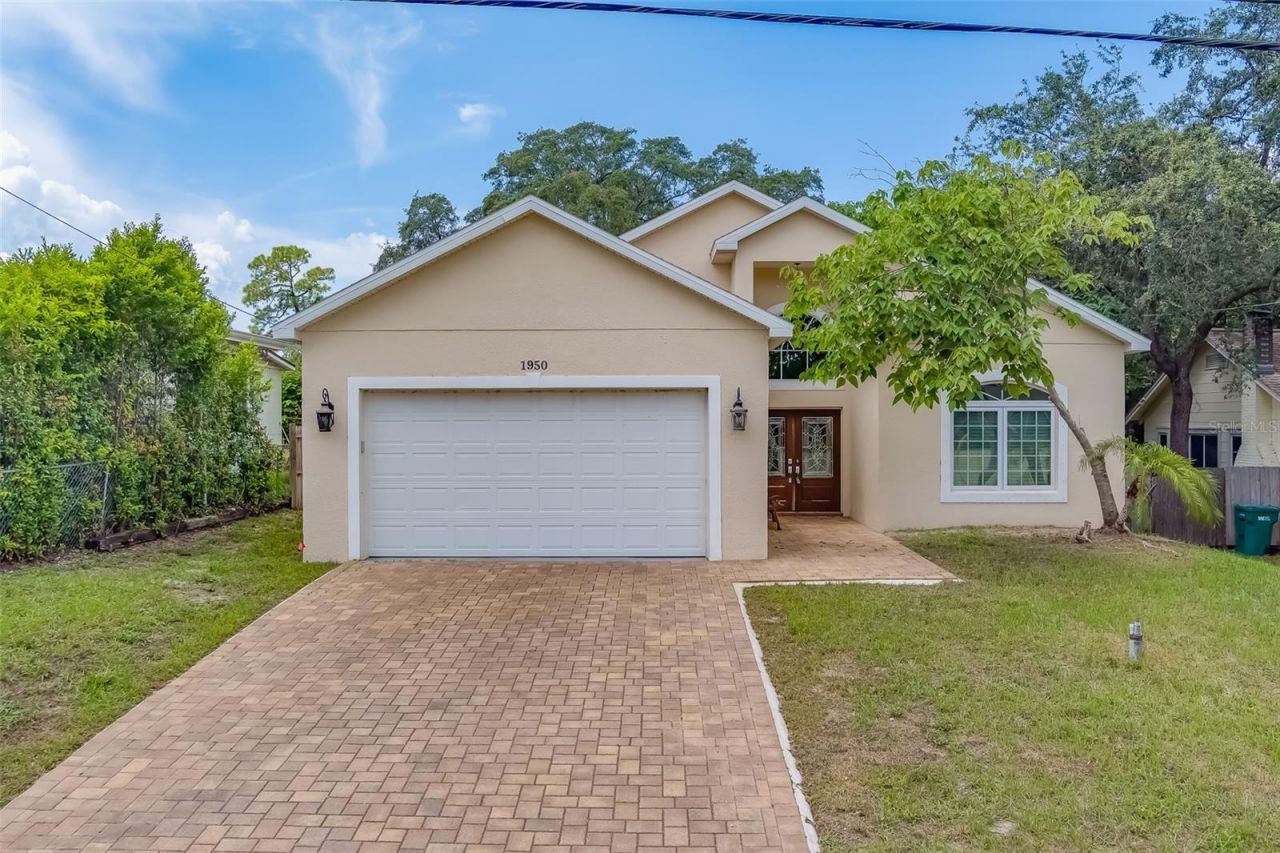 1950 Lillian Avenue, Tarpon Springs, FL 34689 Main Photo