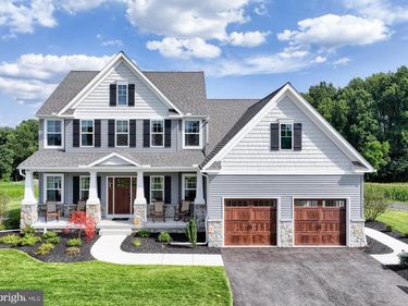 350 VILLAGE ROAD, Unit AUGUSTA, STRASBURG, PA 17579