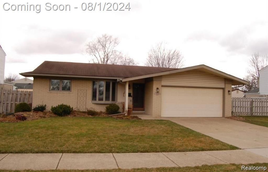 10900 Westlake Street, Taylor, MI 48180 Main Photo