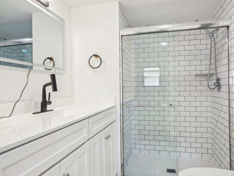 5230 Cypress Drive, Lewis Center, OH 43035 Photo 12