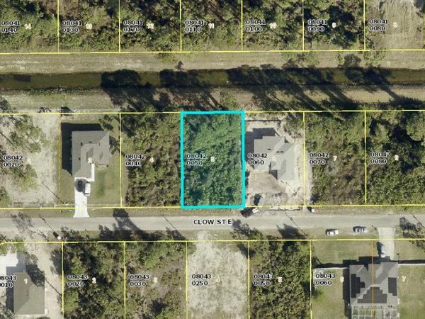 853 Clow Street E, Lehigh Acres, FL 33974