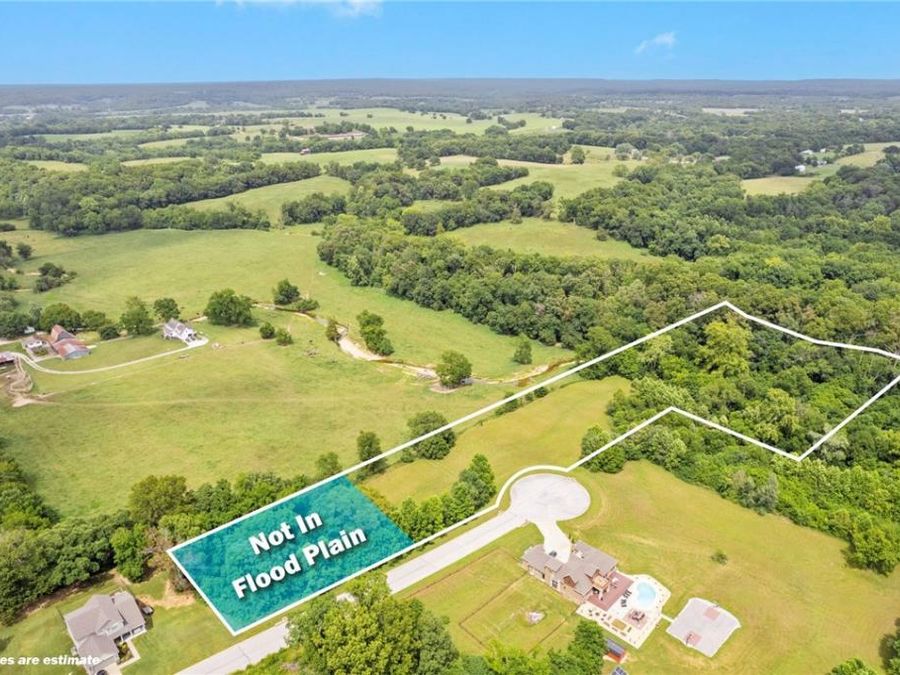 Property Image 4
