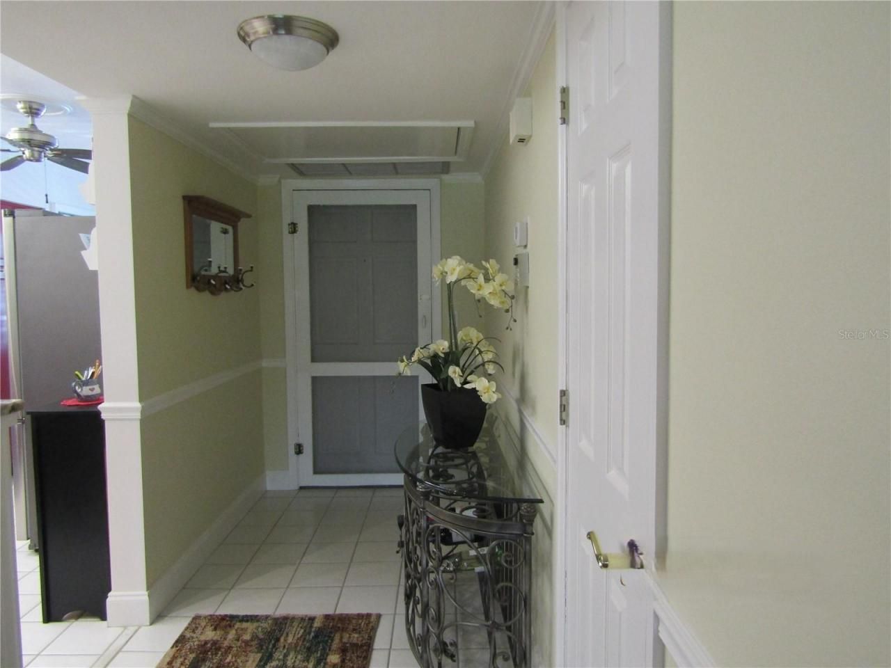 7351 W Country Club Drive N, Unit 202, Sarasota, FL 34243 Photo