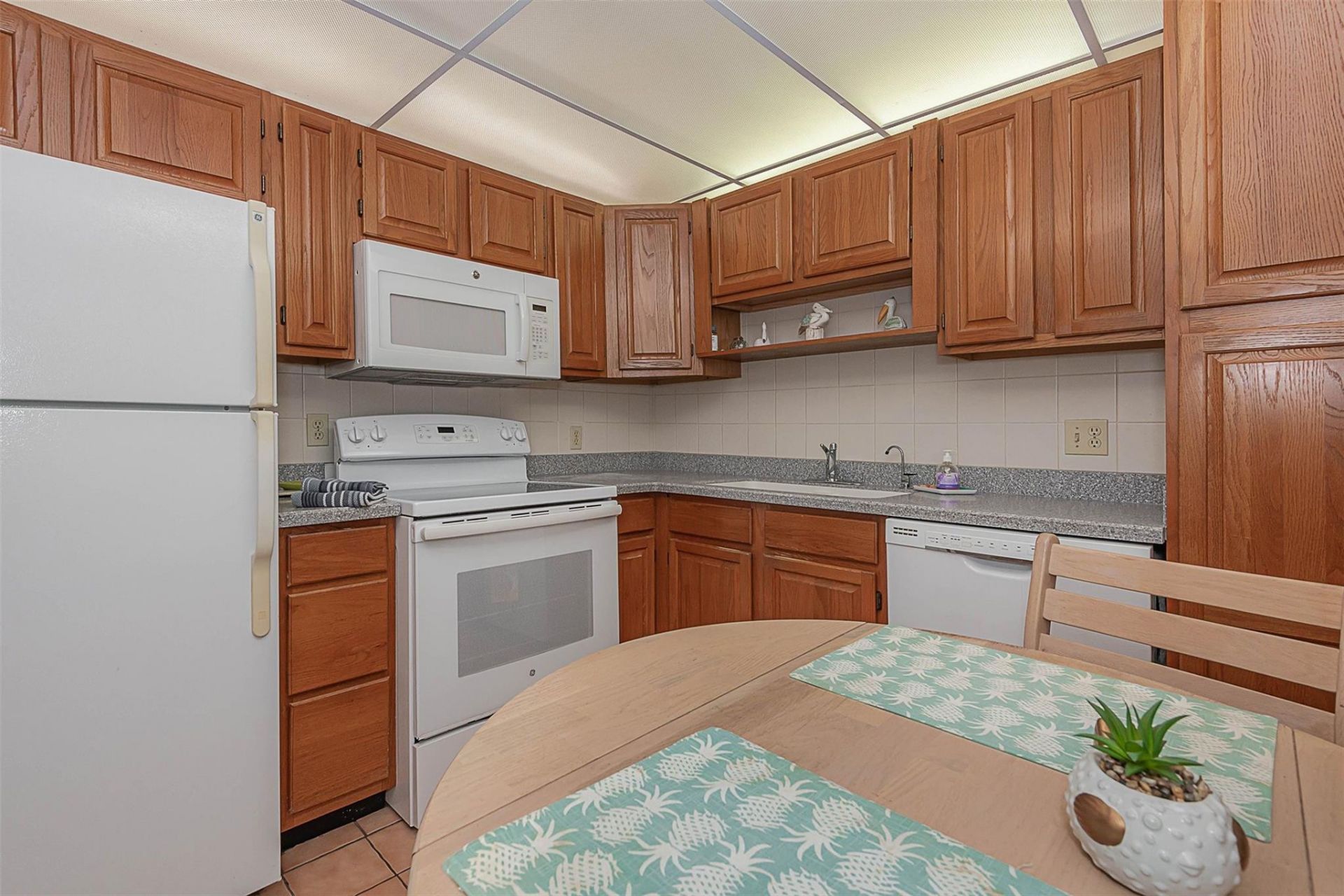 128 S Cypress Road, Unit 827, Pompano Beach, FL 33060 Photo