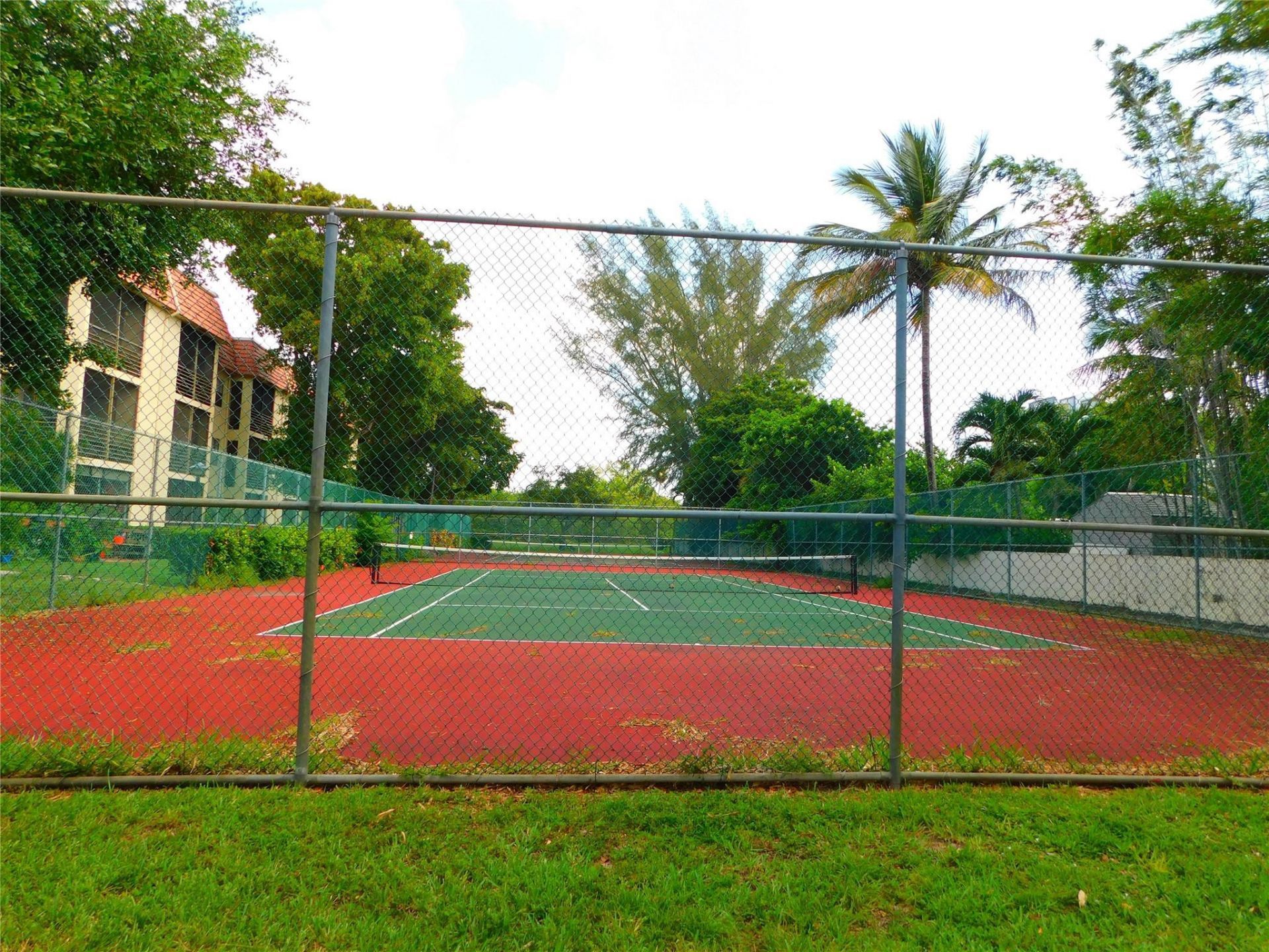 128 S Cypress Road, Unit 827, Pompano Beach, FL 33060 Photo