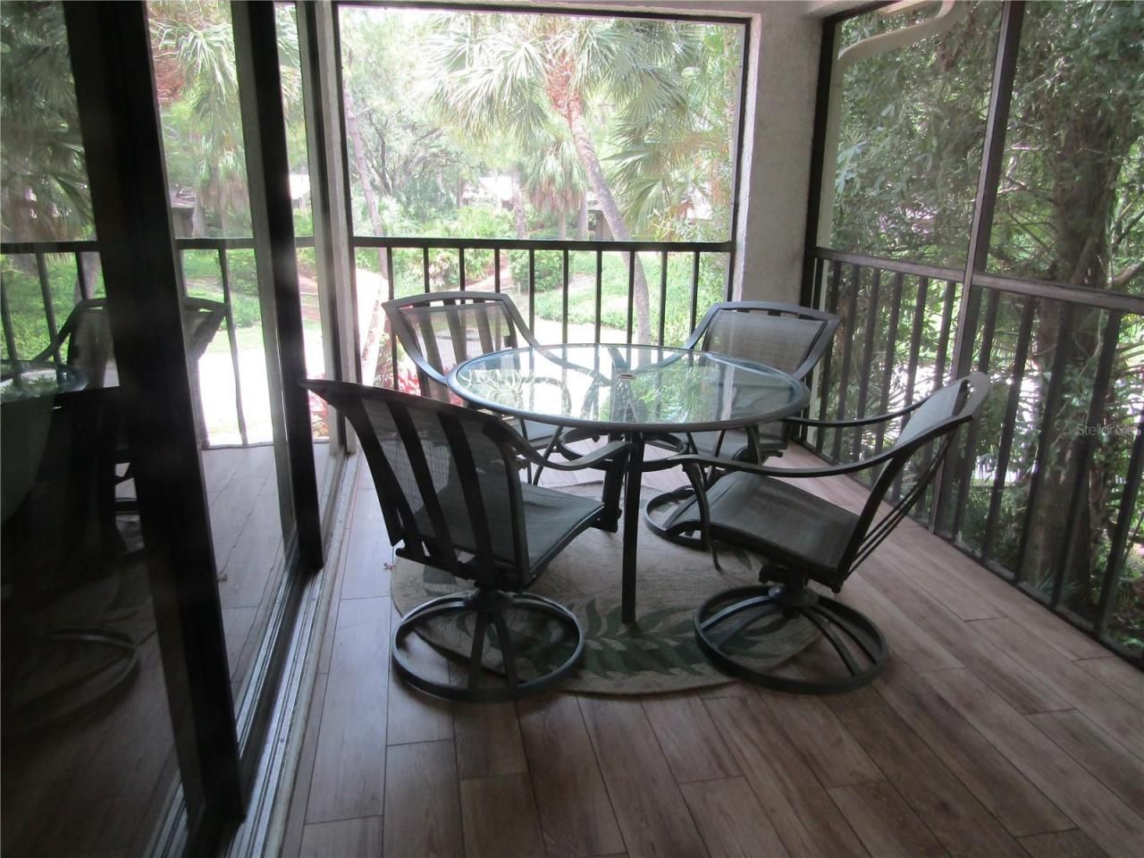 4757 Winslow Beacon, Unit 20, Sarasota, FL 34235 Photo