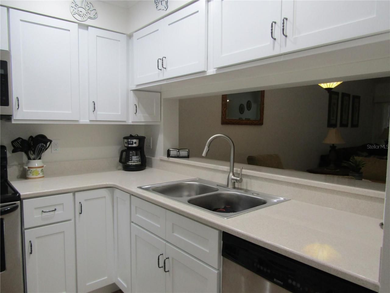 4757 Winslow Beacon, Unit 20, Sarasota, FL 34235 Photo