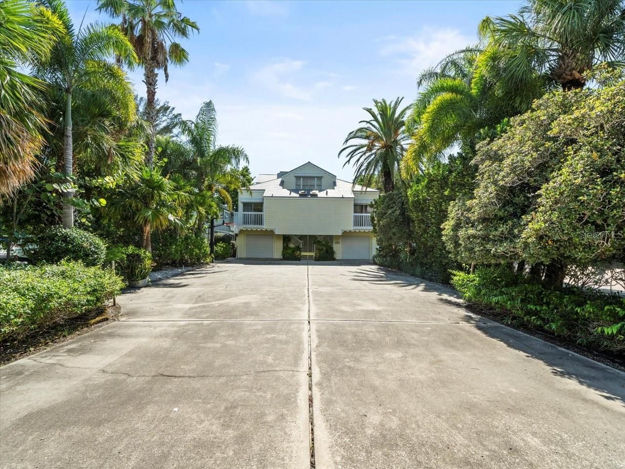 20052 Gulf Boulevard, Indian Shores, FL 33785 Photo