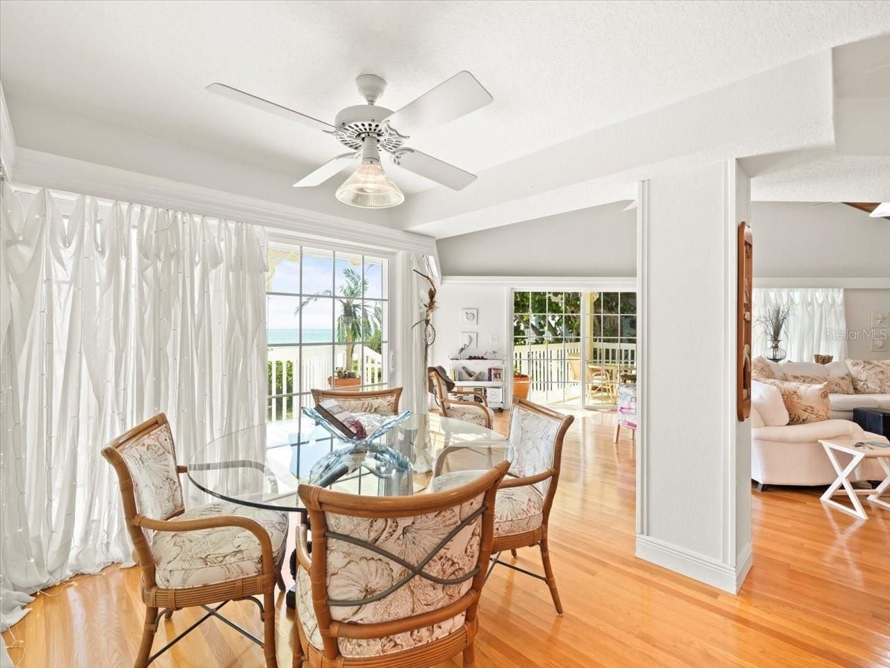 20052 Gulf Boulevard, Indian Shores, FL 33785 Photo