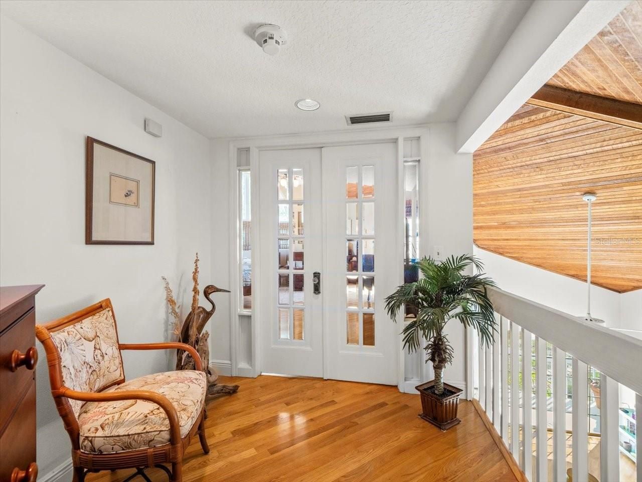 20052 Gulf Boulevard, Indian Shores, FL 33785 Photo