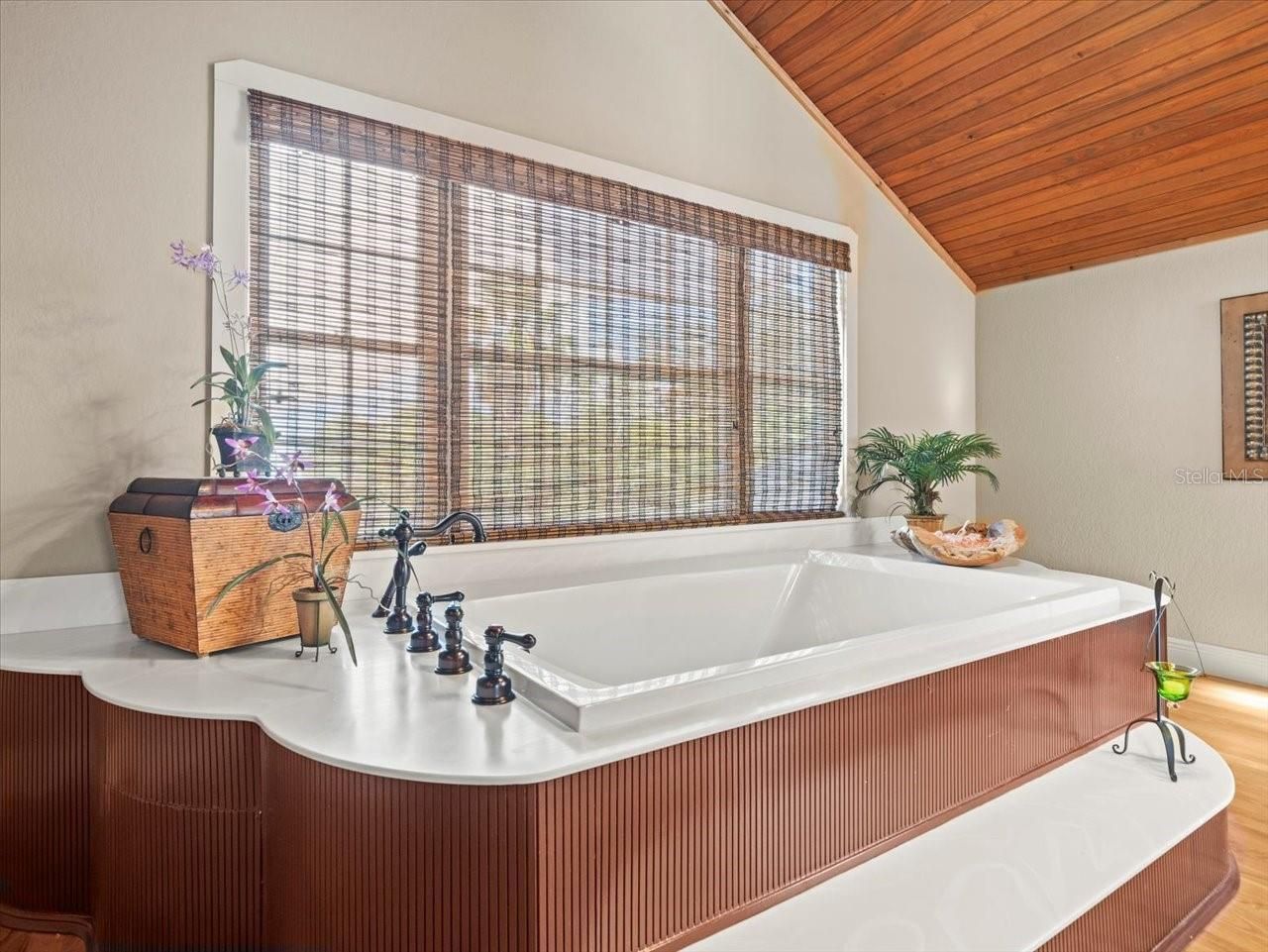 20052 Gulf Boulevard, Indian Shores, FL 33785 Photo