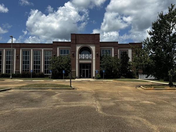 100 Pioneer Way, Magee, MS 39111