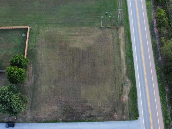 6100 SW Lee Lane, Bentonville, AR 72713