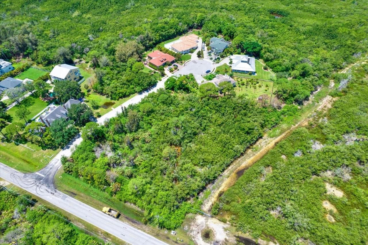 Osceola Court Ne, Saint Petersburg, FL 33702 Photo