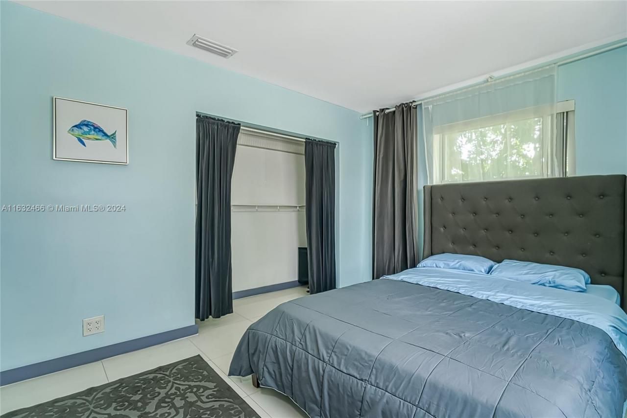 216 SW 6th St, Hallandale Beach, FL 33009 Photo