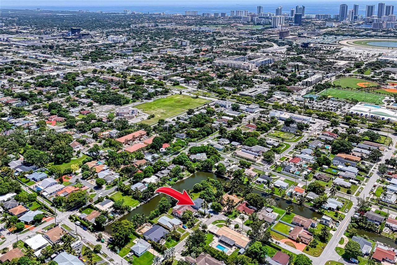 216 SW 6th St, Hallandale Beach, FL 33009 Photo