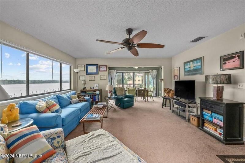 99 Broad River Place, Unit 3206, Welaka, FL 32193 Photo