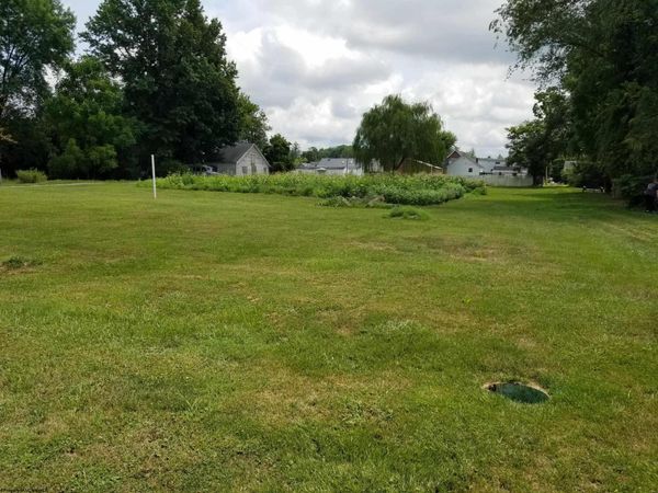 8 Lightburn Street, Buckhannon, WV 26201