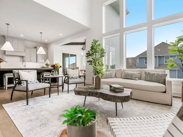 15517 W 168th Terrace, Olathe, KS 66062