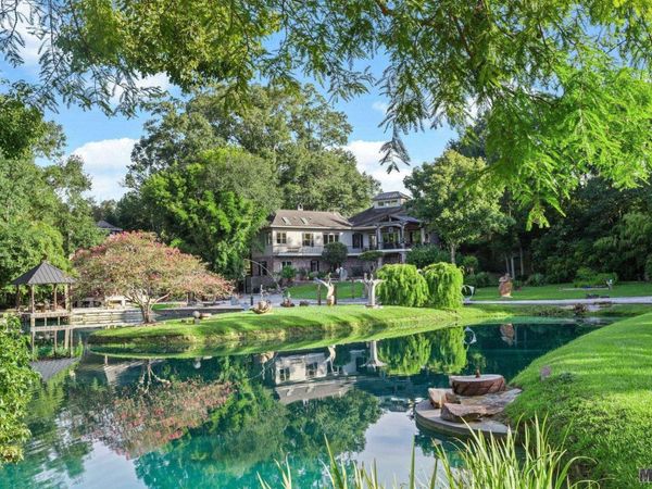 16056 Highland Bluff Ct, Baton Rouge, LA 70810