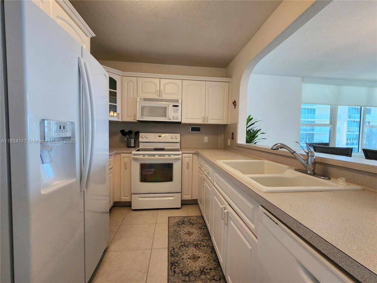 3505 S Ocean Dr, Unit 1406, Hollywood, FL 33019 Photo