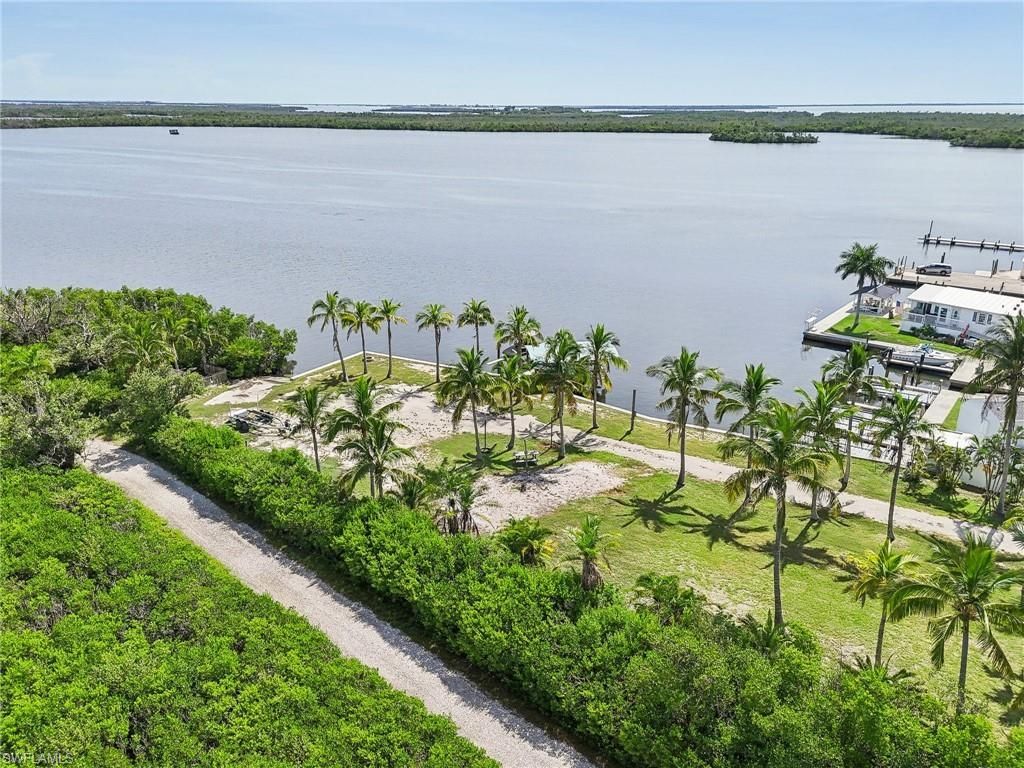 8335 Main St, Bokeelia, FL 33922 Photo