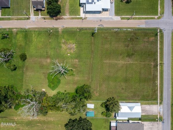 205 & 211 N President Street, Delcambre, LA 70528