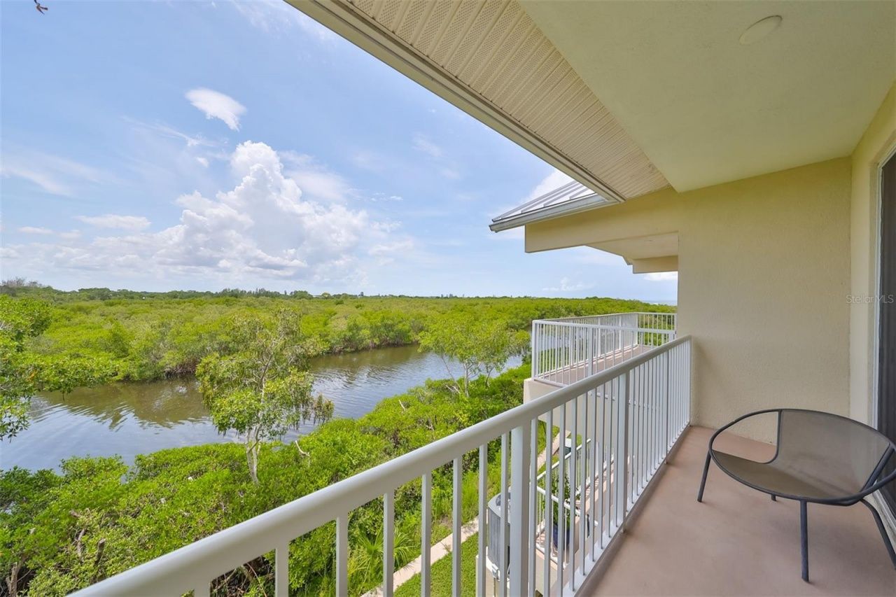 3226 Mangrove Point Drive, Ruskin, FL 33570 Photo