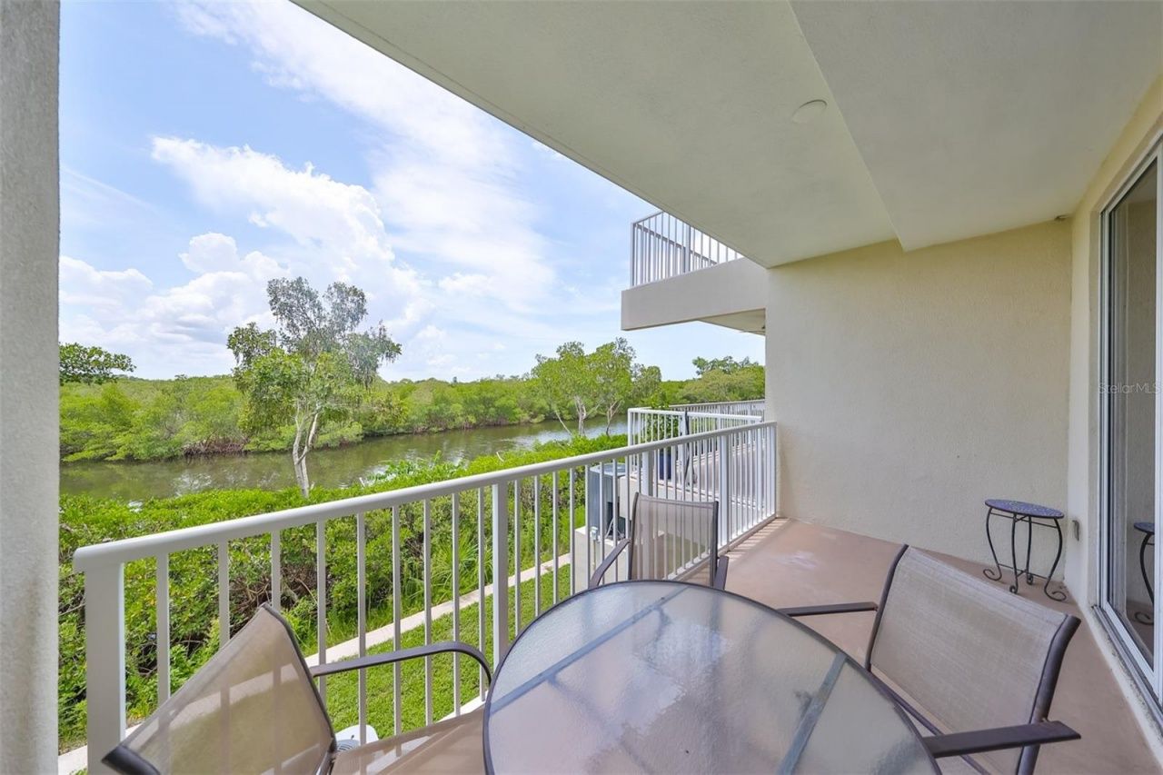 3226 Mangrove Point Drive, Ruskin, FL 33570 Photo