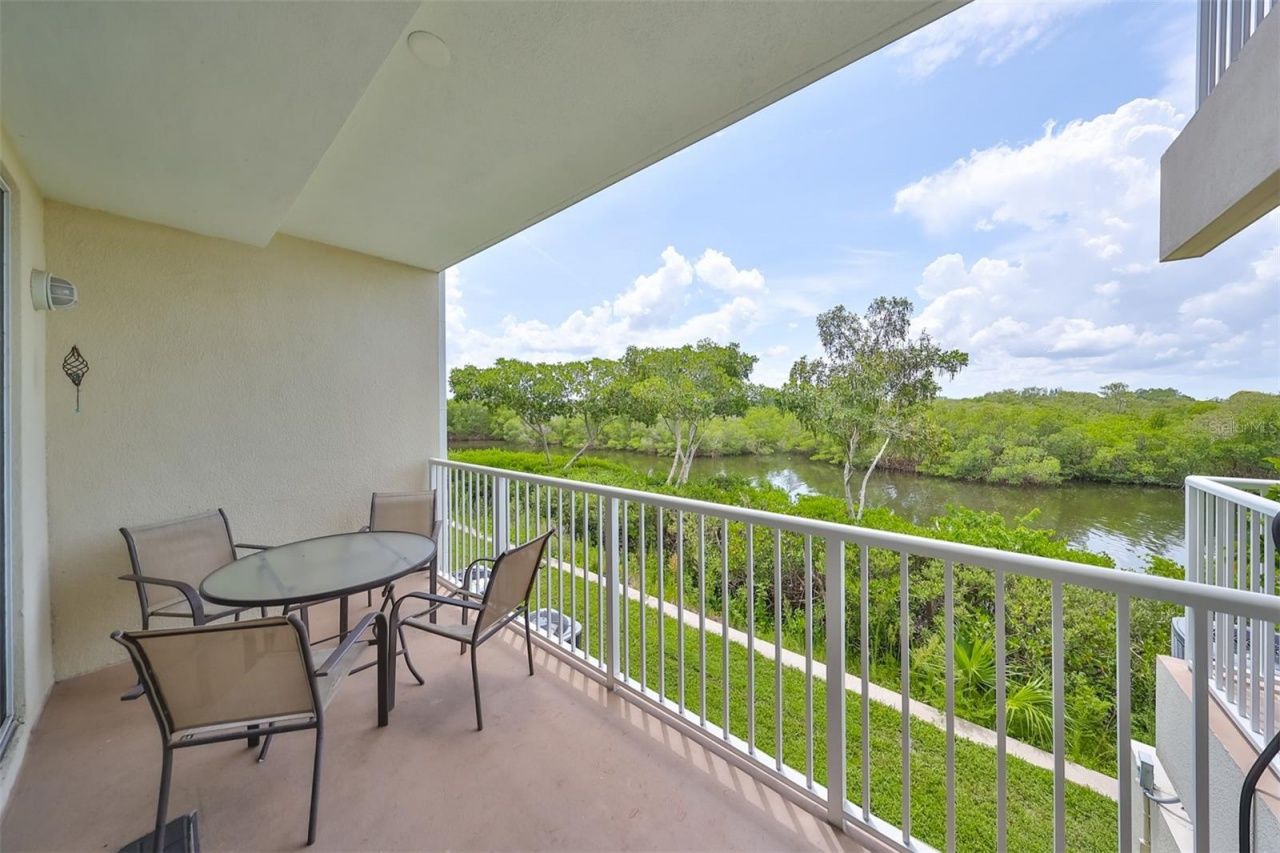 3226 Mangrove Point Drive, Ruskin, FL 33570 Photo