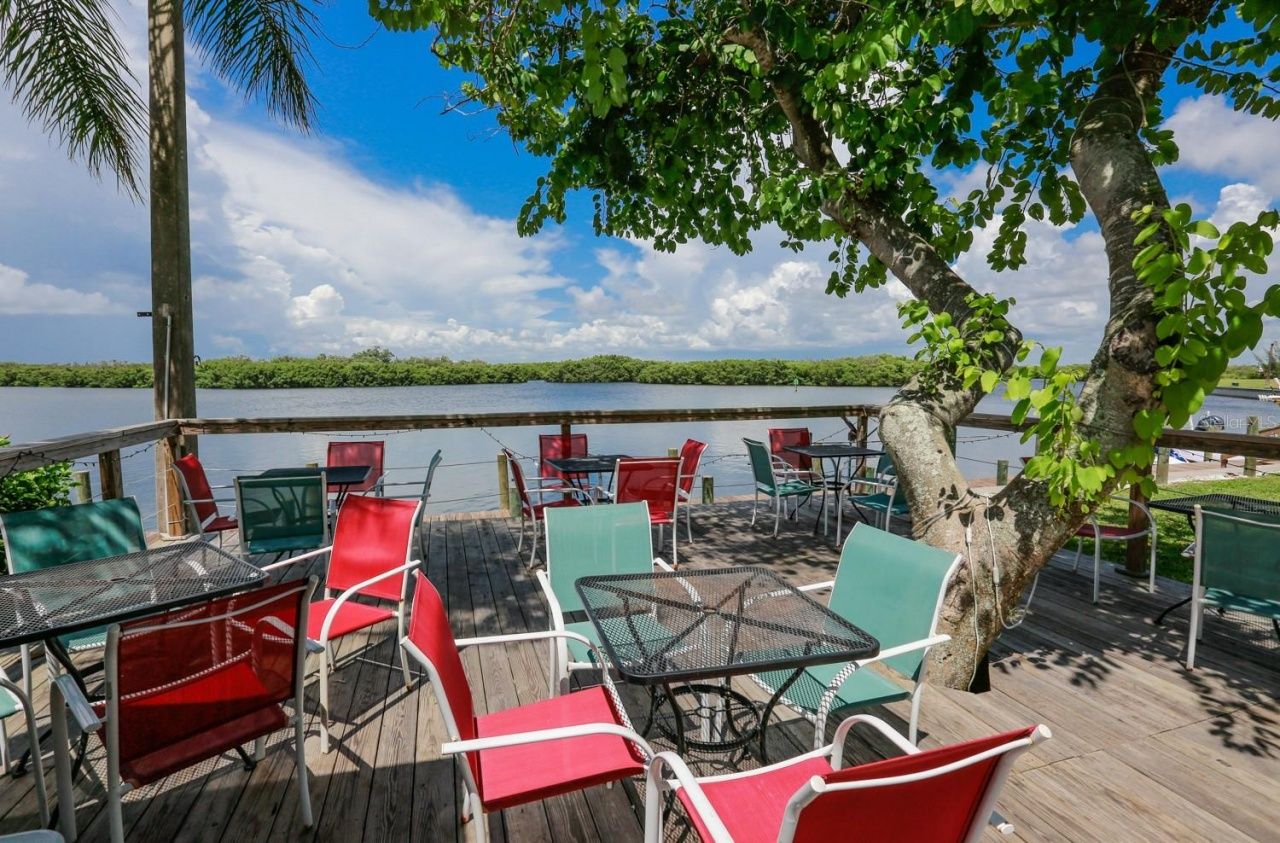 3226 Mangrove Point Drive, Ruskin, FL 33570 Photo