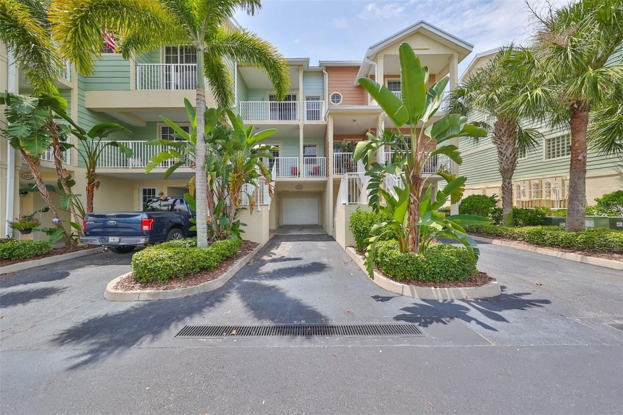 3226 Mangrove Point Drive, Ruskin, FL 33570 Photo