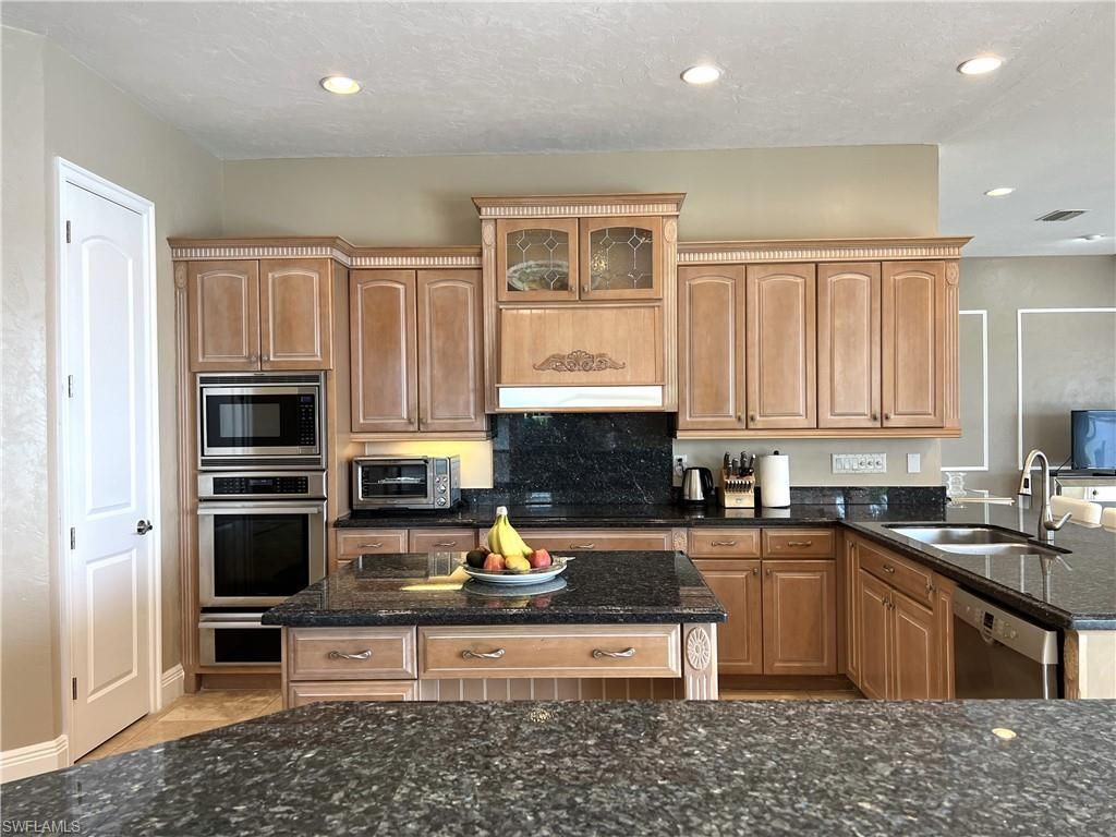 5460 Harborage Dr, Fort Myers, FL 33908 Photo