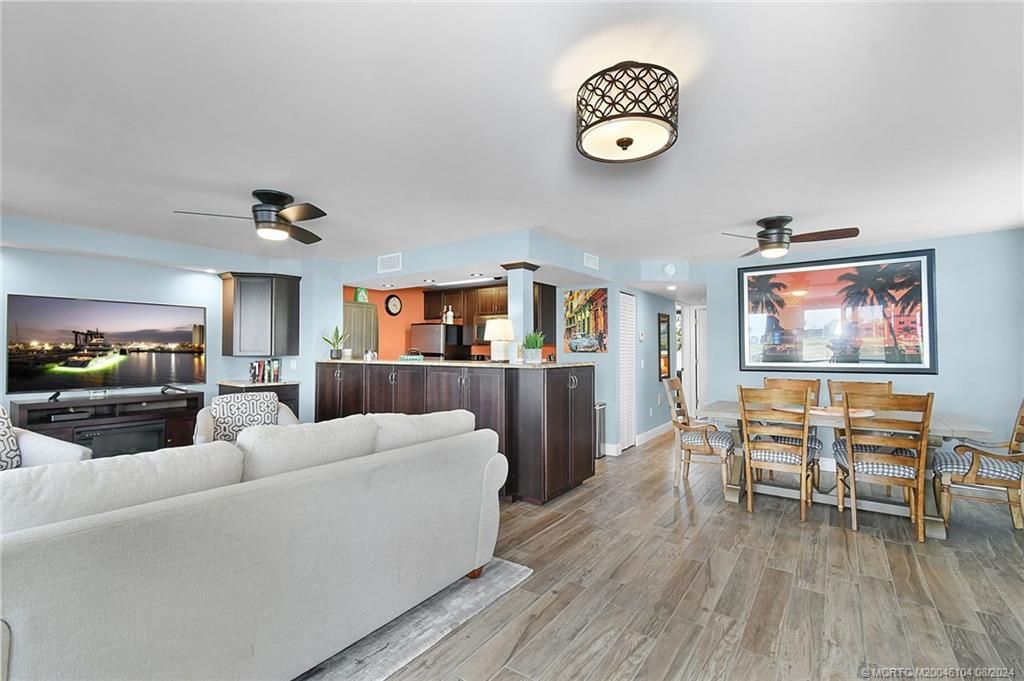 311 NE Golfview Circle, Hutchinson Island, FL 34996 Photo