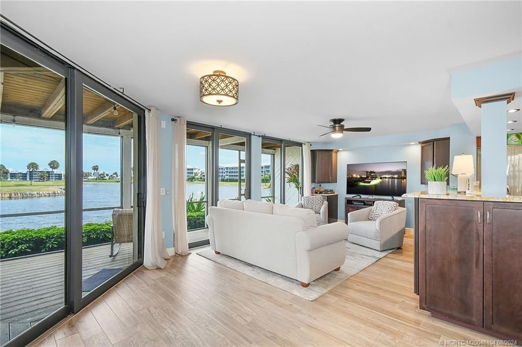 311 NE Golfview Circle, Hutchinson Island, FL 34996 Photo