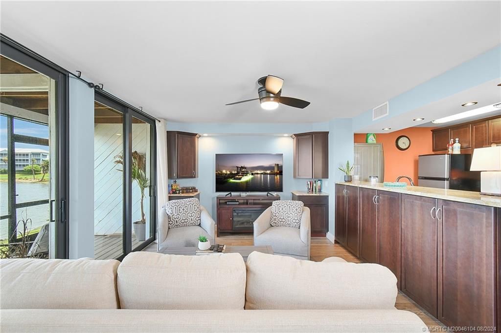 311 NE Golfview Circle, Hutchinson Island, FL 34996 Photo