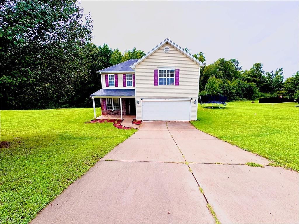 622 Bentley Lane, Burlington, NC 27217 Main Photo