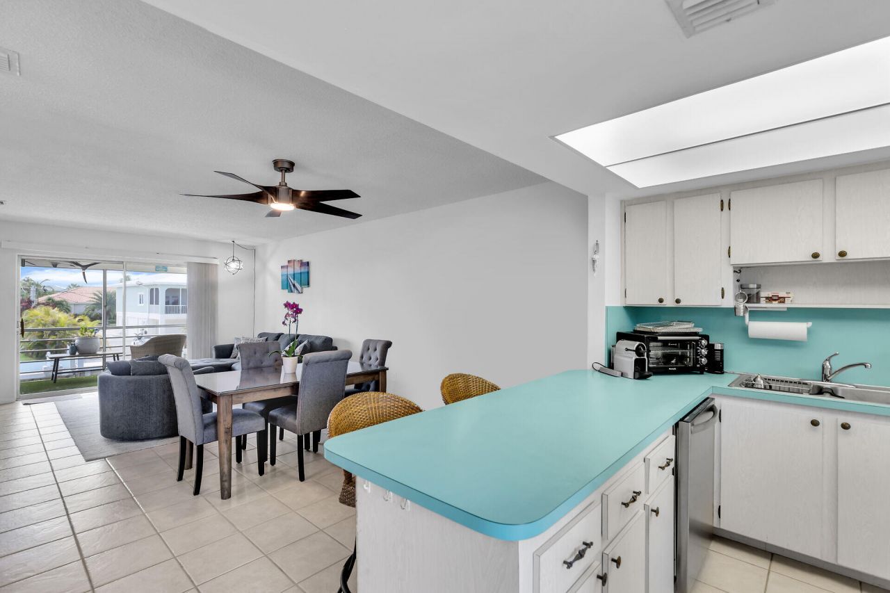 389 N Anglers Drive, Unit 206, Marathon, FL 33050 Photo