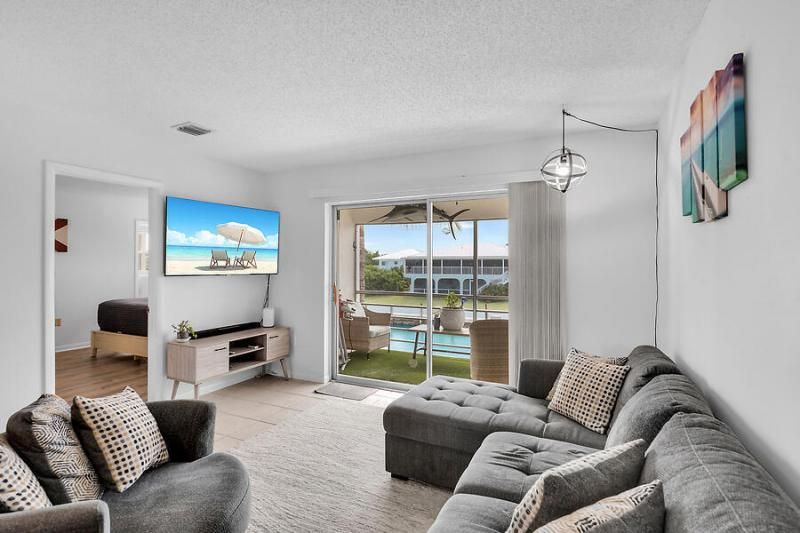 389 N Anglers Drive, Unit 206, Marathon, FL 33050 Photo