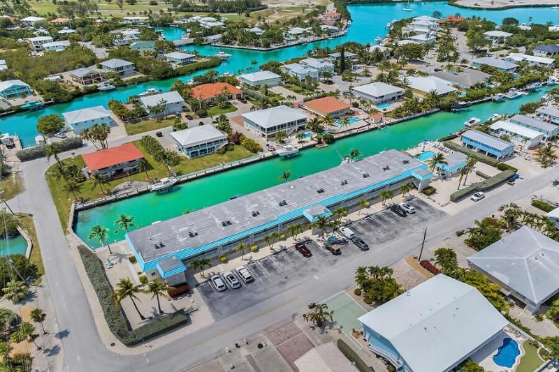 389 N Anglers Drive, Unit 206, Marathon, FL 33050 Photo