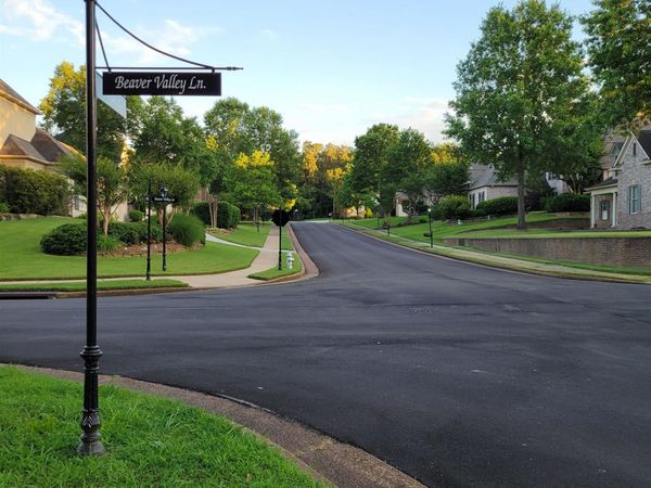 9208 BEAVER VALLEY LN, Cordova, TN 38018