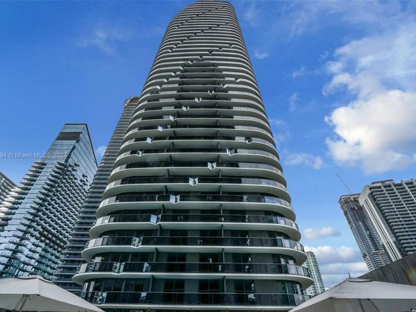 55 SW 9th ST, Unit 2108, Miami, FL 33130