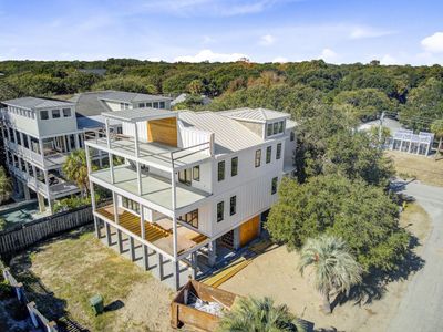 3 38th Avenue, Isle of Palms, SC 29451