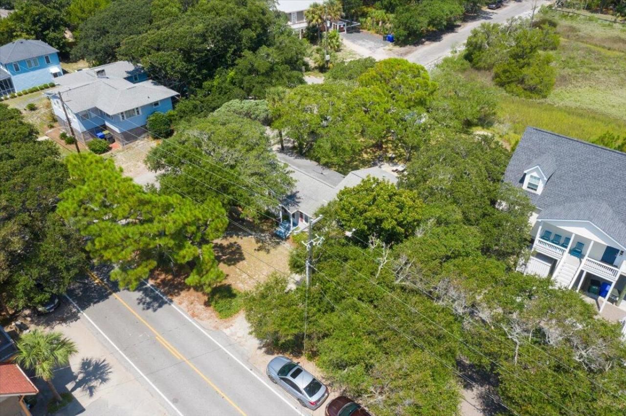 1302 E Ashley Avenue Photo 51