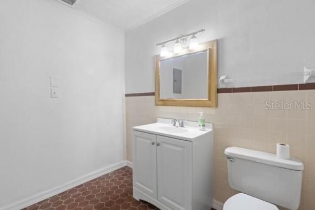 1404 E Alfred Street, Tavares, FL 32778 Photo