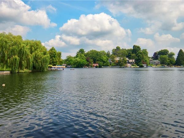 858 S Lake Boulevard, Mahopac, NY 10541