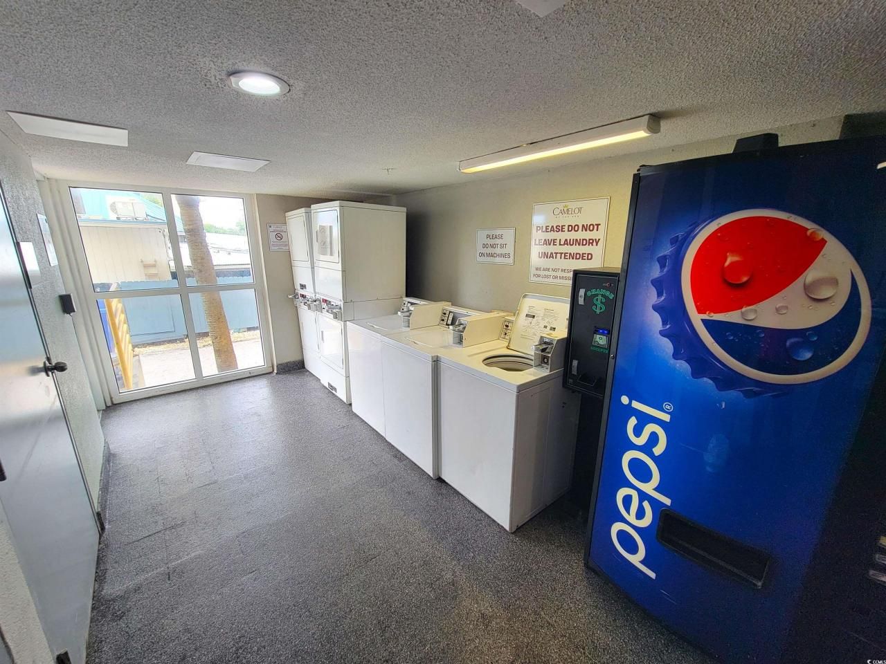 2000 N Ocean Blvd. Photo 20