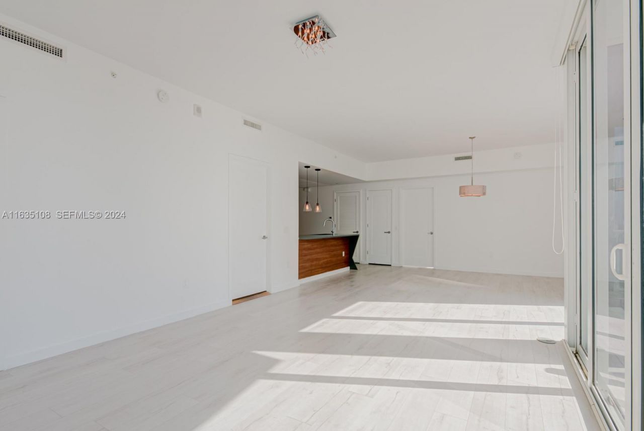601 NE 27th St, Unit 1502, Miami, FL 33137 Photo