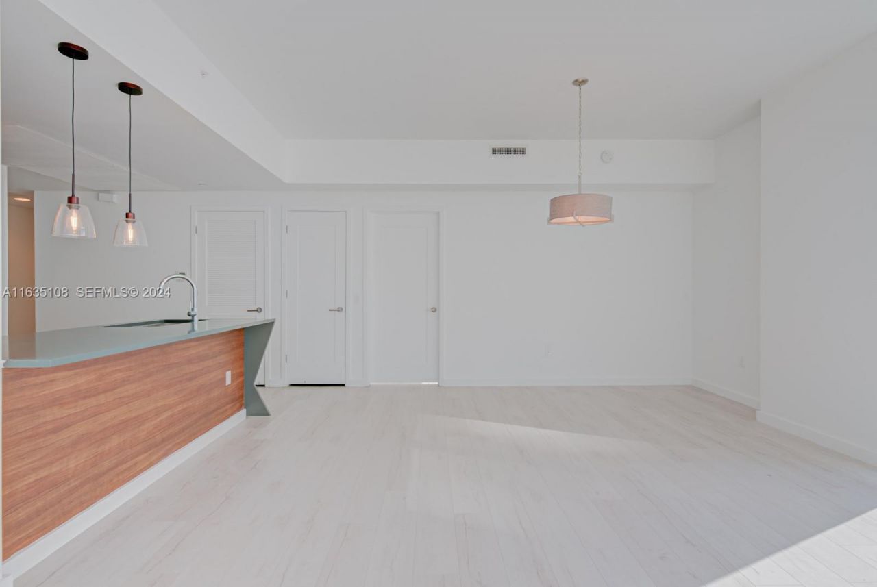 601 NE 27th St, Unit 1502, Miami, FL 33137 Photo