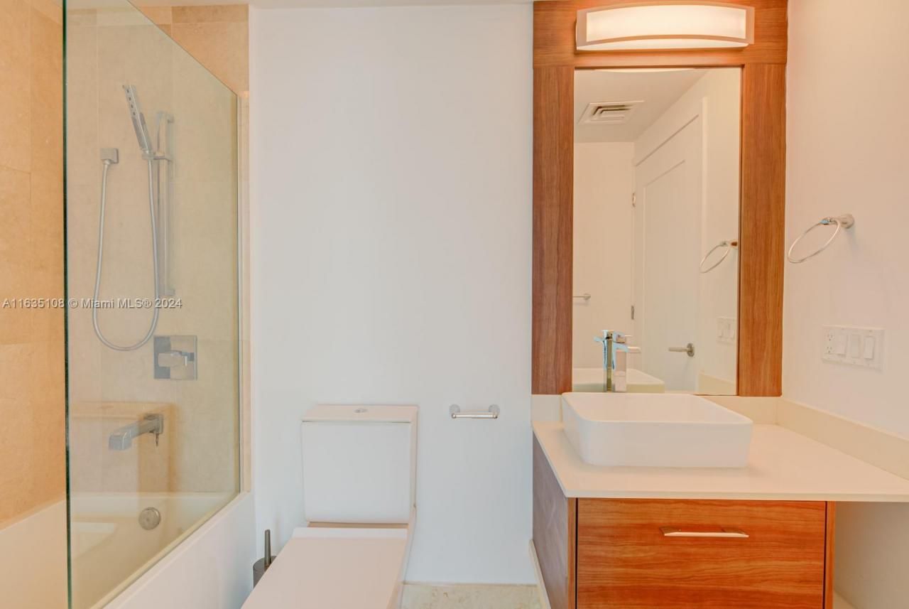 601 NE 27th St, Unit 1502, Miami, FL 33137 Photo